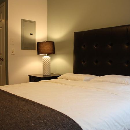 Accurate Plus Furnished Apartment- Brickstone Mews 미시소거 객실 사진