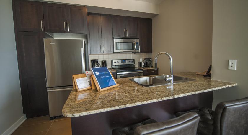 Accurate Plus Furnished Apartment- Brickstone Mews 미시소거 객실 사진