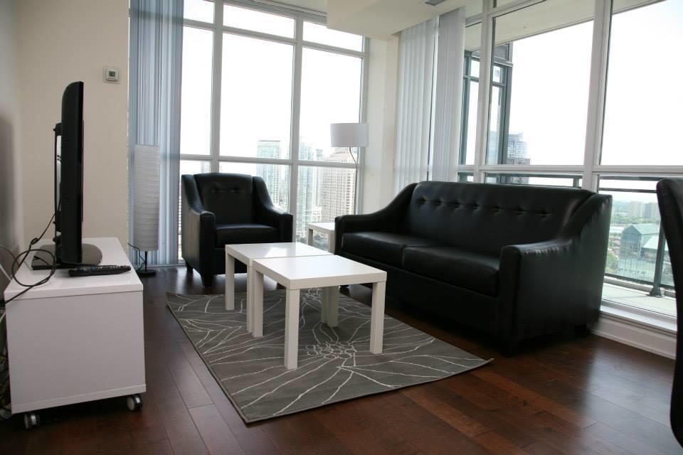 Accurate Plus Furnished Apartment- Brickstone Mews 미시소거 객실 사진