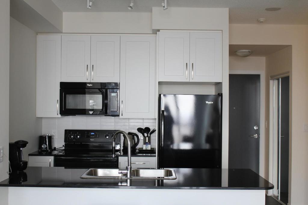 Accurate Plus Furnished Apartment- Brickstone Mews 미시소거 객실 사진