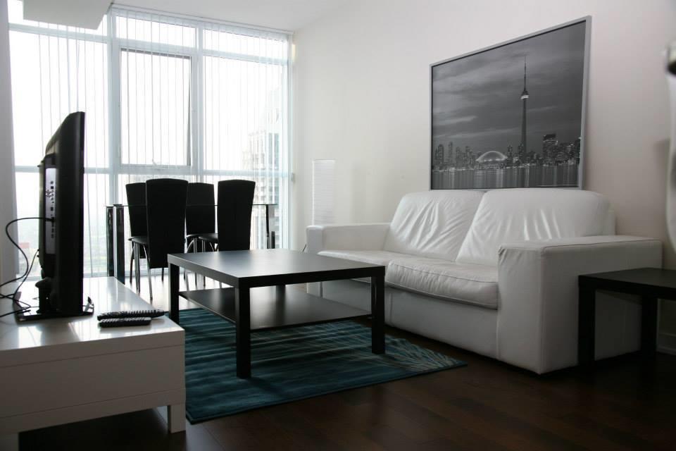 Accurate Plus Furnished Apartment- Brickstone Mews 미시소거 객실 사진