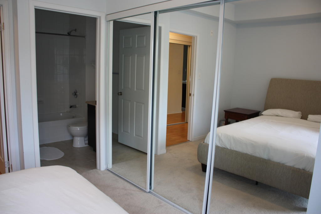 Accurate Plus Furnished Apartment- Brickstone Mews 미시소거 객실 사진