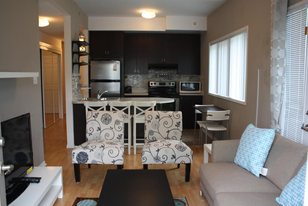 Accurate Plus Furnished Apartment- Brickstone Mews 미시소거 객실 사진